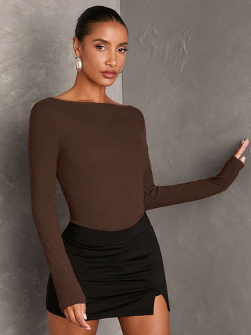 Women's Burgundy Solid Minimalist Sexy Backless Bodysuit With Boat Neck & Long Sleeve Women's Burgundy Solid Minimalist Sexy Backless Bodysuit With Boat Neck & Long Sleeve