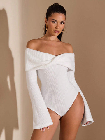 Women's Winter White Plush Flare Sleeve Off Shoulder Twist Collar Hollow Back Sexy Elegant Sweet Romper, Suitable For Romantic Dates, Autumn/Winter Warm Layering, Holiday Party, Christmas, Thanksgiving Women's Winter White Plush Flare Sleeve Off Shoulder Twist Collar Hollow Back Sexy Elegant Sweet Romper, Suitable For Romantic Dates, Autumn/Winter Warm Layering, Holiday Party, Christmas, Thanksgiving