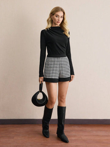 BIZwear Women Casual Houndstooth Print Shorts, Suitable For Autumn Everyday Wear BIZwear Women Casual Houndstooth Print Shorts, Suitable For Autumn Everyday Wear