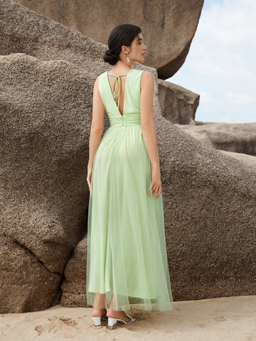 1pc Plunging Neck Ruched Bust Mesh Overlay Bridesmaid Dress 1pc Plunging Neck Ruched Bust Mesh Overlay Bridesmaid Dress