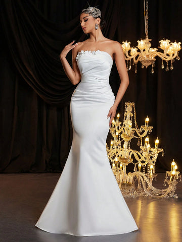 Elegant Luxurious Cream Satin 3D Floral Ruched Detachable Maxi Fish Tail Skirt, Suitable For Wedding, Bridal Shower, Bachelorette Party, Vacation Elegant Luxurious Cream Satin 3D Floral Ruched Detachable Maxi Fish Tail Skirt, Suitable For Wedding, Bridal Shower, Bachelorette Party, Vacation