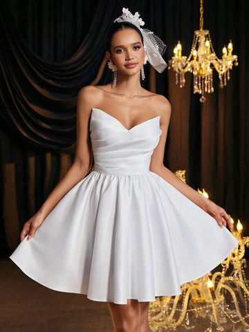 Elegant & Luxurious Bandeau Ruched Effect Backless 3D Floral Design A-Line Dress, Suitable For Weddings, Parties, Dates, Balls, Banquets, Bridal Shower Elegant & Luxurious Bandeau Ruched Effect Backless 3D Floral Design A-Line Dress, Suitable For Weddings, Parties, Dates, Balls, Banquets, Bridal Shower