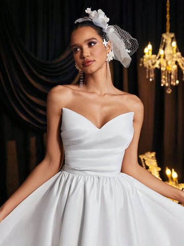 Elegant & Luxurious Bandeau Ruched Effect Backless 3D Floral Design A-Line Dress, Suitable For Weddings, Parties, Dates, Balls, Banquets, Bridal Shower Elegant & Luxurious Bandeau Ruched Effect Backless 3D Floral Design A-Line Dress, Suitable For Weddings, Parties, Dates, Balls, Banquets, Bridal Shower