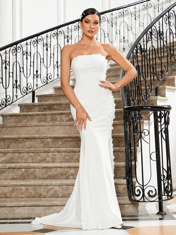 White Strapless Side Three-Dimensional Floral Curve Splicing Slim-Fit Floor-Length Fishtail Advanced Simple Wedding Dress White Strapless Side Three-Dimensional Floral Curve Splicing Slim-Fit Floor-Length Fishtail Advanced Simple Wedding Dress