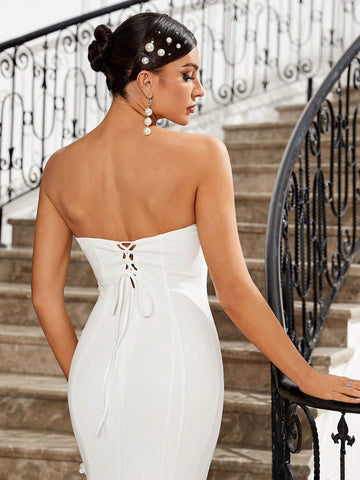 White Strapless Side Three-Dimensional Floral Curve Splicing Slim-Fit Floor-Length Fishtail Advanced Simple Wedding Dress White Strapless Side Three-Dimensional Floral Curve Splicing Slim-Fit Floor-Length Fishtail Advanced Simple Wedding Dress