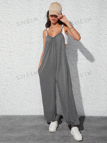 1pc Solid Patched Pocket Carrot Camis Romper 1pc Solid Patched Pocket Carrot Camis Romper