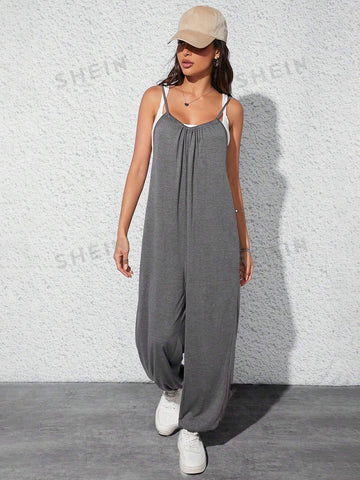 1pc Solid Patched Pocket Carrot Camis Romper 1pc Solid Patched Pocket Carrot Camis Romper