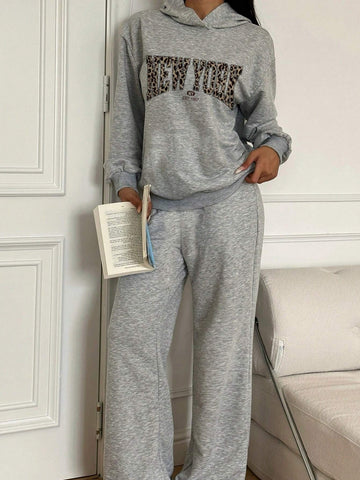 Leopard Print "New York" Graphic Casual Loose Hooded Sweatshirt & Pant Set For Women, Spring Autumn Leopard Print "New York" Graphic Casual Loose Hooded Sweatshirt & Pant Set For Women, Spring Autumn