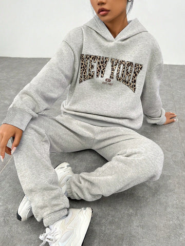 Leopard Print "New York" Graphic Casual Loose Hooded Sweatshirt & Pant Set For Women, Spring Autumn Leopard Print "New York" Graphic Casual Loose Hooded Sweatshirt & Pant Set For Women, Spring Autumn