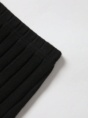 Texture-Grabbing Strapless Crop Top And Skirt Set Texture-Grabbing Strapless Crop Top And Skirt Set