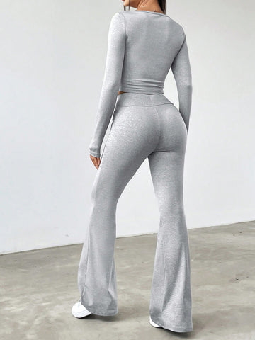 Women'S V-Neck Cropped T-Shirt And Long Pants Set With Pleats Women'S V-Neck Cropped T-Shirt And Long Pants Set With Pleats