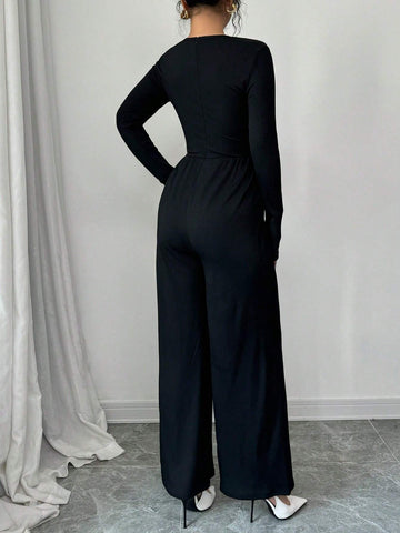 Women's Autumn/Winter Fashion Elegant Casual Jumpsuit, Round Neck, Long Sleeves, Waisted Wide Leg Pants, Pockets, Front Slit, Contrast Color Bow Tie Decor Women's Autumn/Winter Fashion Elegant Casual Jumpsuit, Round Neck, Long Sleeves, Waisted Wide Leg Pants, Pockets, Front Slit, Contrast Color Bow Tie Decor