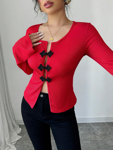 1pc Women's Elegant Buttoned Flared Sleeve Form-Fitting Long Sleeve T-Shirt In Red 1pc Women's Elegant Buttoned Flared Sleeve Form-Fitting Long Sleeve T-Shirt In Red