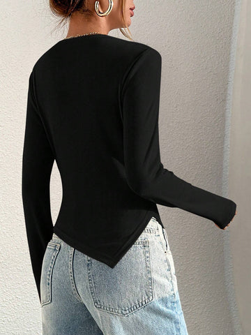 Women's Exposed Seam Asymmetrical Hem T-Shirt Women's Exposed Seam Asymmetrical Hem T-Shirt