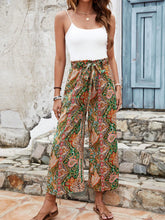 Women's Summer Vacation Solid Color Camisole Top And Botanical Print Pants Set