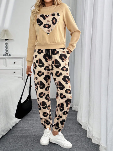 Vintage Leopard Print Heart Pearl Sweatshirt And Drawstring Waist Pocket Tapered Pants Women 2pcs Casual/Commuting/Sporty Elegant Outfit, Autumn/Winter Vintage Leopard Print Heart Pearl Sweatshirt And Drawstring Waist Pocket Tapered Pants Women 2pcs Casual/Commuting/Sporty Elegant Outfit, Autumn/Winter
