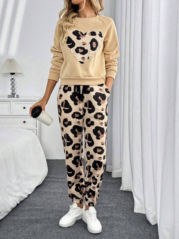 Vintage Leopard Print Heart Pearl Sweatshirt And Drawstring Waist Pocket Tapered Pants Women 2pcs Casual/Commuting/Sporty Elegant Outfit, Autumn/Winter Vintage Leopard Print Heart Pearl Sweatshirt And Drawstring Waist Pocket Tapered Pants Women 2pcs Casual/Commuting/Sporty Elegant Outfit, Autumn/Winter