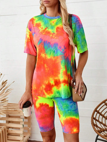 Leisure Women's Daily Tie Dye Round Neck Short Sleeve T-Shirt And Shorts Set Leisure Women's Daily Tie Dye Round Neck Short Sleeve T-Shirt And Shorts Set