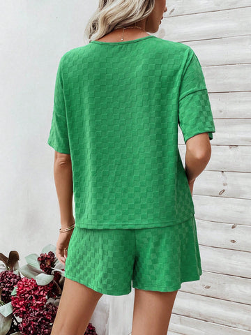 Women's V-Neck Short Sleeve Top And Shorts Set With Slanted Pockets Women's V-Neck Short Sleeve Top And Shorts Set With Slanted Pockets