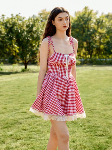 Red & White Plaid Romantic Cute Countryside Style Dress, Decorated With Bow, Ruffle, Lace, V-Waist, Suitable For Holidays, Picnics, Dates Red & White Plaid Romantic Cute Countryside Style Dress, Decorated With Bow, Ruffle, Lace, V-Waist, Suitable For Holidays, Picnics, Dates