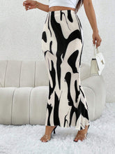 PETITE Allover Print Mermaid Hem Skirt