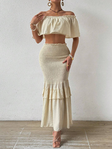 Resort Style Off Shoulder Short Top With Ruffled Hem And Mermaid Skirt Set Resort Style Off Shoulder Short Top With Ruffled Hem And Mermaid Skirt Set