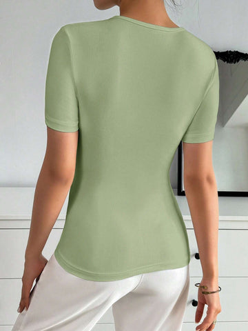 Privé Twisted Front Hollow Out Short Sleeve Tight T-Shirt Privé Twisted Front Hollow Out Short Sleeve Tight T-Shirt