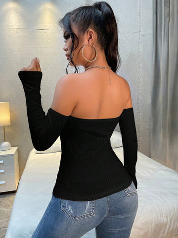 Off-Shoulder Long Sleeve Knitted T-Shirt Off-Shoulder Long Sleeve Knitted T-Shirt