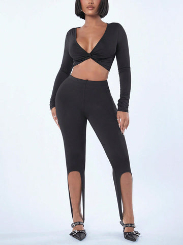 Women'S Cropped Twist Front Top And Capri Leggings Two Piece Set Women'S Cropped Twist Front Top And Capri Leggings Two Piece Set