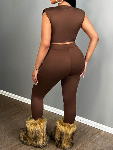 New Casual Tight-Fit Sleeveless Crop Top And Capri Pants Set, Round Neckline - Z New Casual Tight-Fit Sleeveless Crop Top And Capri Pants Set, Round Neckline - Z