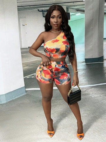 One Shoulder Sleeveless Cropped Top And Shorts Set One Shoulder Sleeveless Cropped Top And Shorts Set