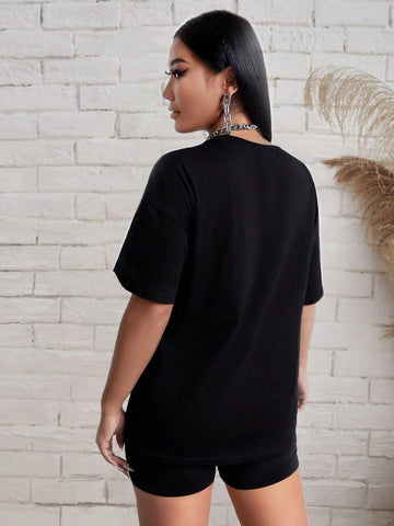 Women's Simple Butterfly & Heart Printed Short Sleeve T-Shirt And Shorts Set Women's Simple Butterfly & Heart Printed Short Sleeve T-Shirt And Shorts Set