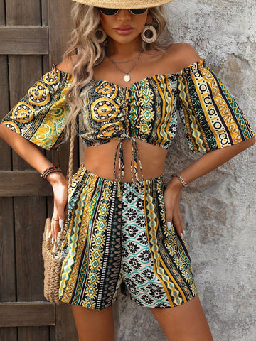 Crop Top & Shorts Set With All-Over Print And Dropped Shoulder Design Crop Top & Shorts Set With All-Over Print And Dropped Shoulder Design