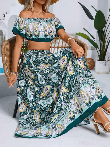 Women's Crop Top With Off-Shoulder & Paisley Printed Pattern And Skirt Set Women's Crop Top With Off-Shoulder & Paisley Printed Pattern And Skirt Set