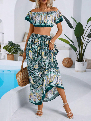 Women's Crop Top With Off-Shoulder & Paisley Printed Pattern And Skirt Set Women's Crop Top With Off-Shoulder & Paisley Printed Pattern And Skirt Set
