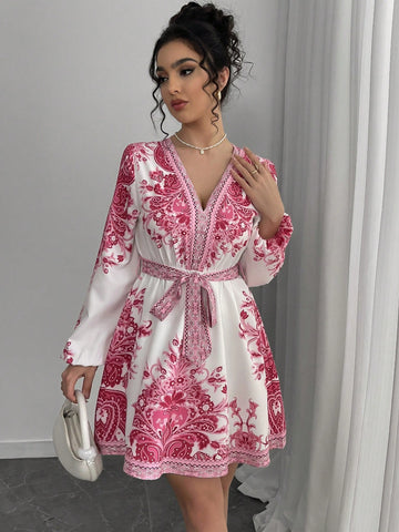 Women's Floral Print V-Neck Lantern Sleeve Elegant Short Dress Women's Floral Print V-Neck Lantern Sleeve Elegant Short Dress