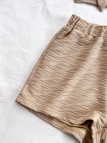 2pcs Sexy Backless Crop Top & High Waisted Shorts Set 2pcs Sexy Backless Crop Top & High Waisted Shorts Set