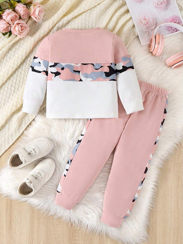 Young Girls Camo & Butterfly Pattern Crew Neck Long Sleeve Sweatshirt And Pants Set Young Girls Camo & Butterfly Pattern Crew Neck Long Sleeve Sweatshirt And Pants Set