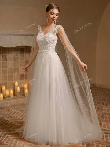 Sleeveless Elegant Wedding Dress With Solid Color Embroidery Applique Mesh Tulle Ball Gown Sleeveless Elegant Wedding Dress With Solid Color Embroidery Applique Mesh Tulle Ball Gown