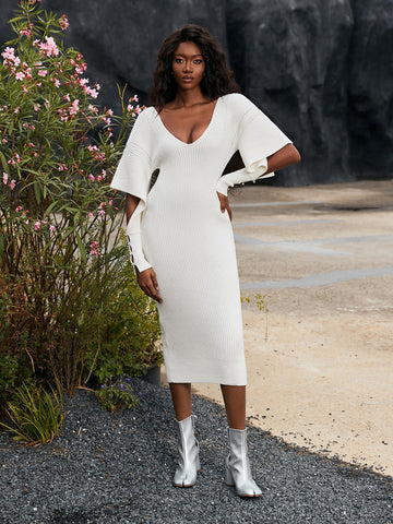 Suri V Neck Hollow Knitted Dress In White Suri V Neck Hollow Knitted Dress In White