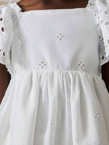 Young Girls' Sweet Ruffle Collar Floral Hollow Out Dresses Young Girls' Sweet Ruffle Collar Floral Hollow Out Dresses