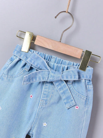 Vacation Style Cute And Casual Loose Fit Colorful Flower Embroidery Young Girls' Belted Tapered Jeans Vacation Style Cute And Casual Loose Fit Colorful Flower Embroidery Young Girls' Belted Tapered Jeans