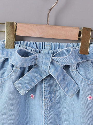 Vacation Style Cute And Casual Loose Fit Colorful Flower Embroidery Young Girls' Belted Tapered Jeans Vacation Style Cute And Casual Loose Fit Colorful Flower Embroidery Young Girls' Belted Tapered Jeans