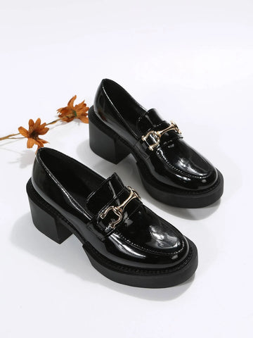 Women's Fashionable Classic Soft And Comfortable Outdoor Versatile Pu Chain Decor Round Toe Slip-on Women's Fashionable Classic Soft And Comfortable Outdoor Versatile Pu Chain Decor Round Toe Slip-on