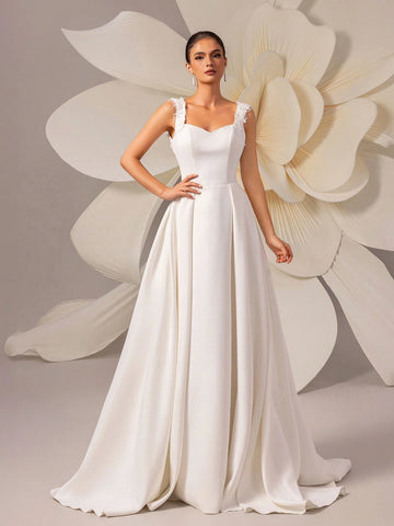 Women's Solid Color Sleeveless Simple Bridal Gown With Train Women's Solid Color Sleeveless Simple Bridal Gown With Train