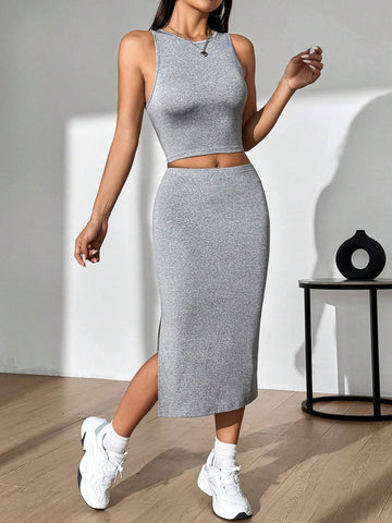 Women's Solid Color Slim Fit Vest And Skirt Set Women's Solid Color Slim Fit Vest And Skirt Set