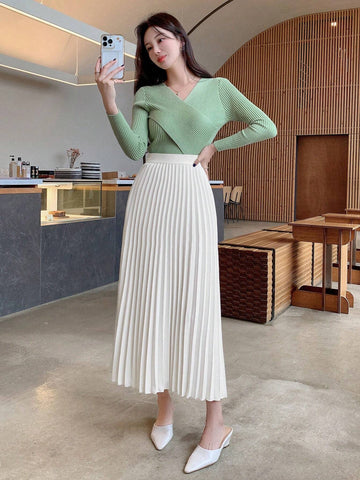 Wynsel Elegant Pleated A-Line Skirt, Spring/Fall Wynsel Elegant Pleated A-Line Skirt, Spring/Fall