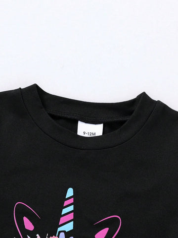 Young Girl 2pcs/Set Lovely Unicorn Pattern T-Shirt & Denim Shorts For Casual, Daily, Vacation And Outdoors Young Girl 2pcs/Set Lovely Unicorn Pattern T-Shirt & Denim Shorts For Casual, Daily, Vacation And Outdoors