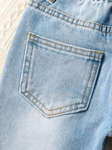 Young Girl Enzyme Washing+Light Blue Color Wash+Cut-Out Detail+Heart Print Jeans Young Girl Enzyme Washing+Light Blue Color Wash+Cut-Out Detail+Heart Print Jeans