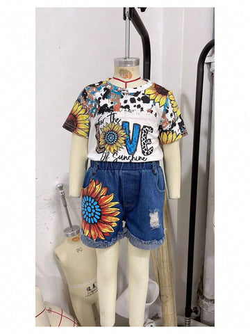 Young Girl Fashionable Printed Short Sleeve T-Shirt And Denim Shorts Set Young Girl Fashionable Printed Short Sleeve T-Shirt And Denim Shorts Set